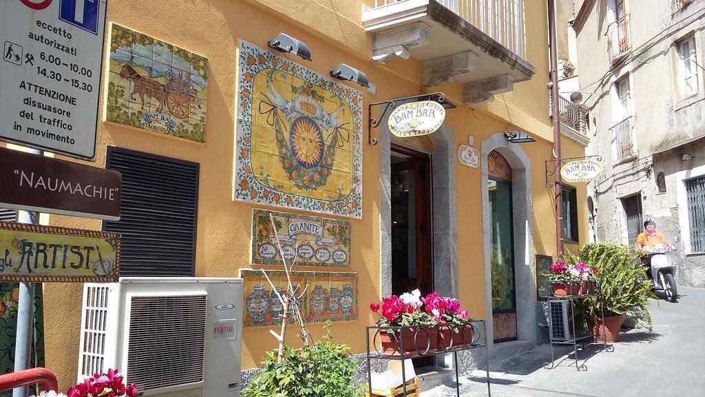 Taormina Rainbow House Apartment Ngoại thất bức ảnh