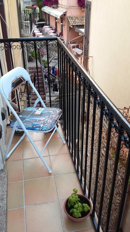 Taormina Rainbow House Apartment Ngoại thất bức ảnh