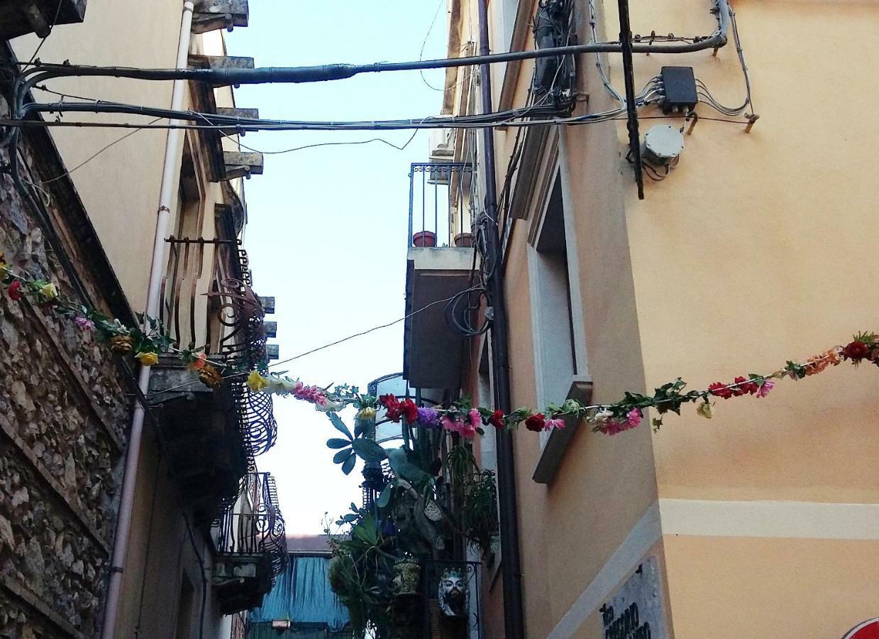 Taormina Rainbow House Apartment Ngoại thất bức ảnh